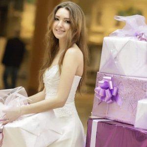 Как оригинально подарить деньги: эффектные решения на свадьбу, День рождения и Новый год